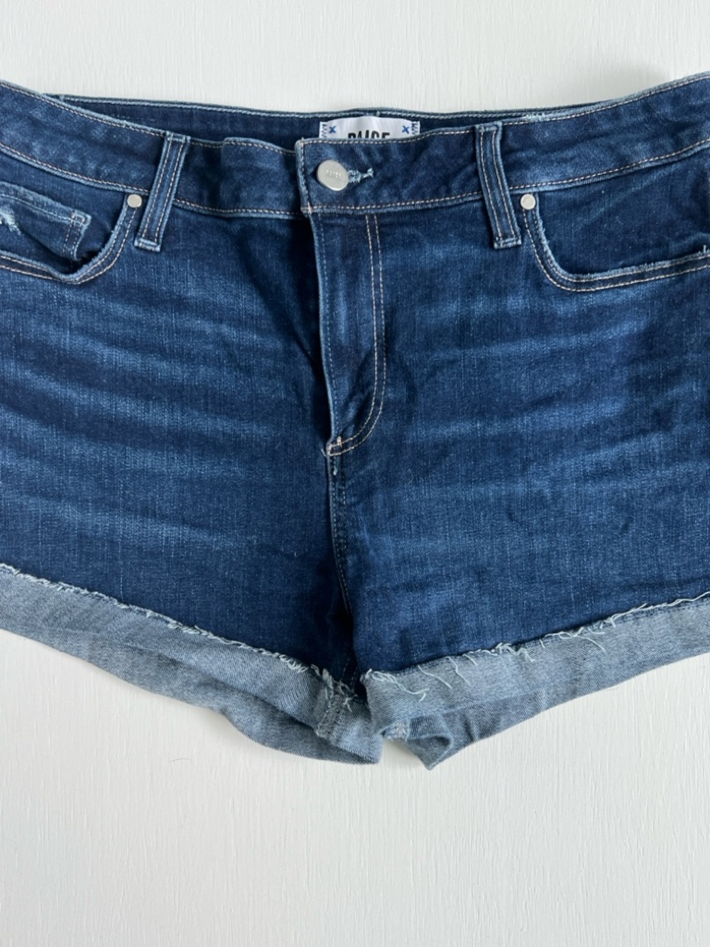 Paige women’s Dark Blue Denim Roll-Cuff Shorts - Picture 2 of 6